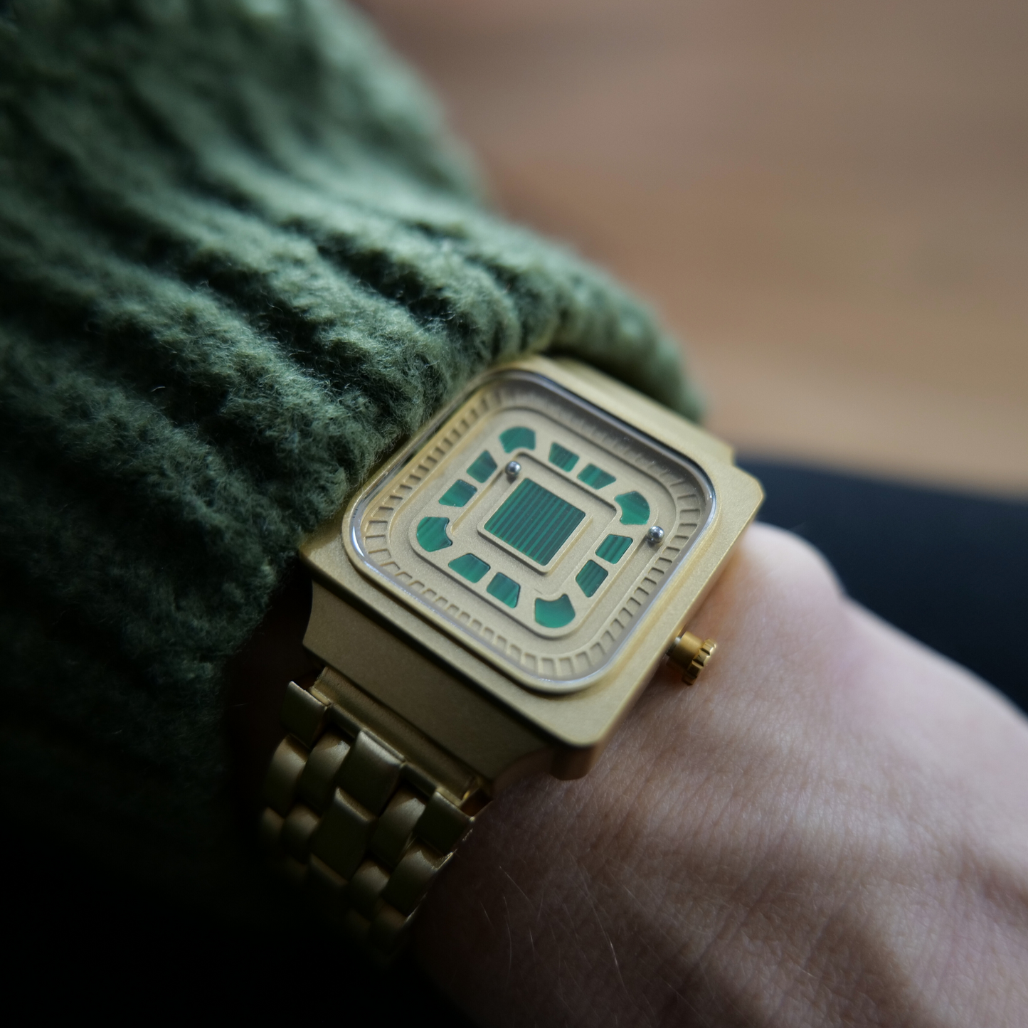 Square Resin Gold