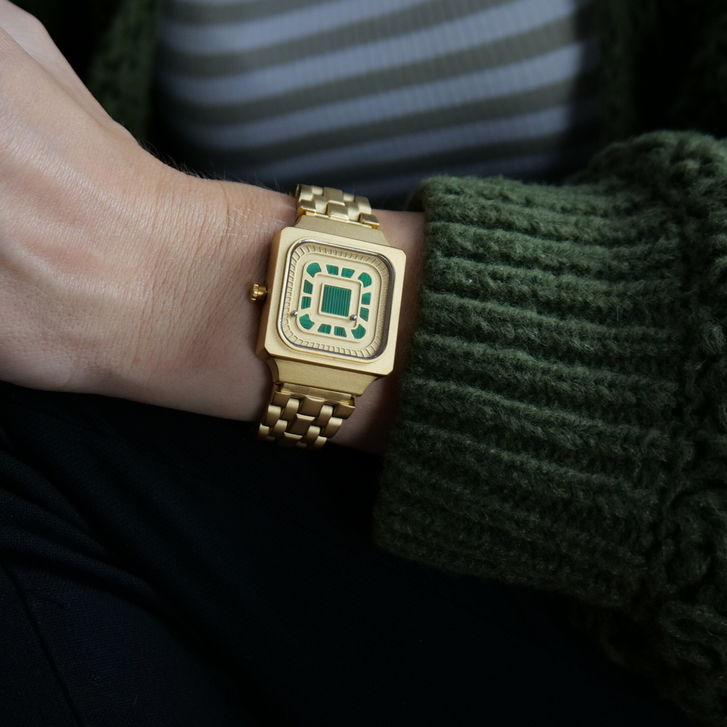 Square Resin Gold