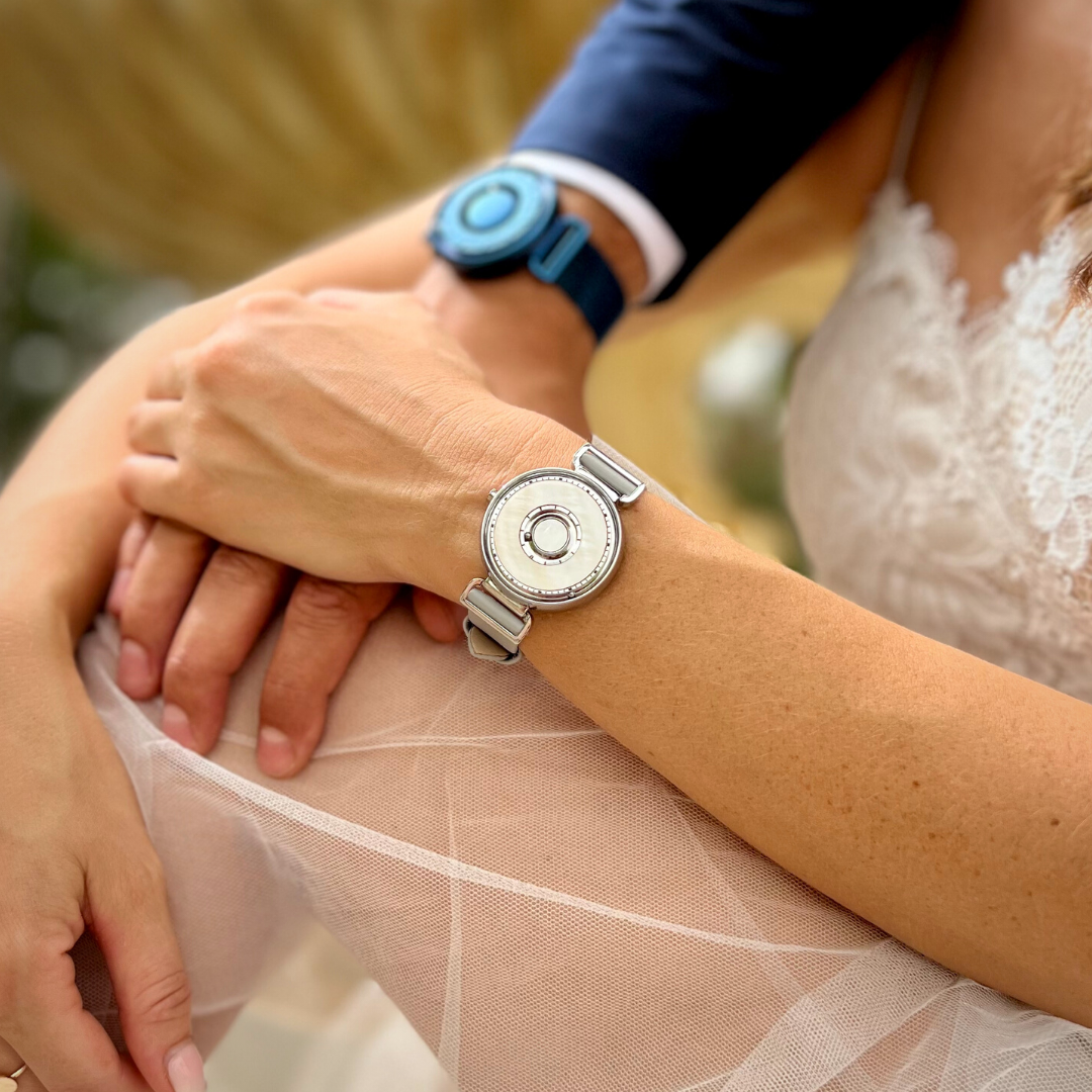 Magneto-Watch-Bella-Silver-Pearl-Satin-Leather-Grey-Lifestyle-1