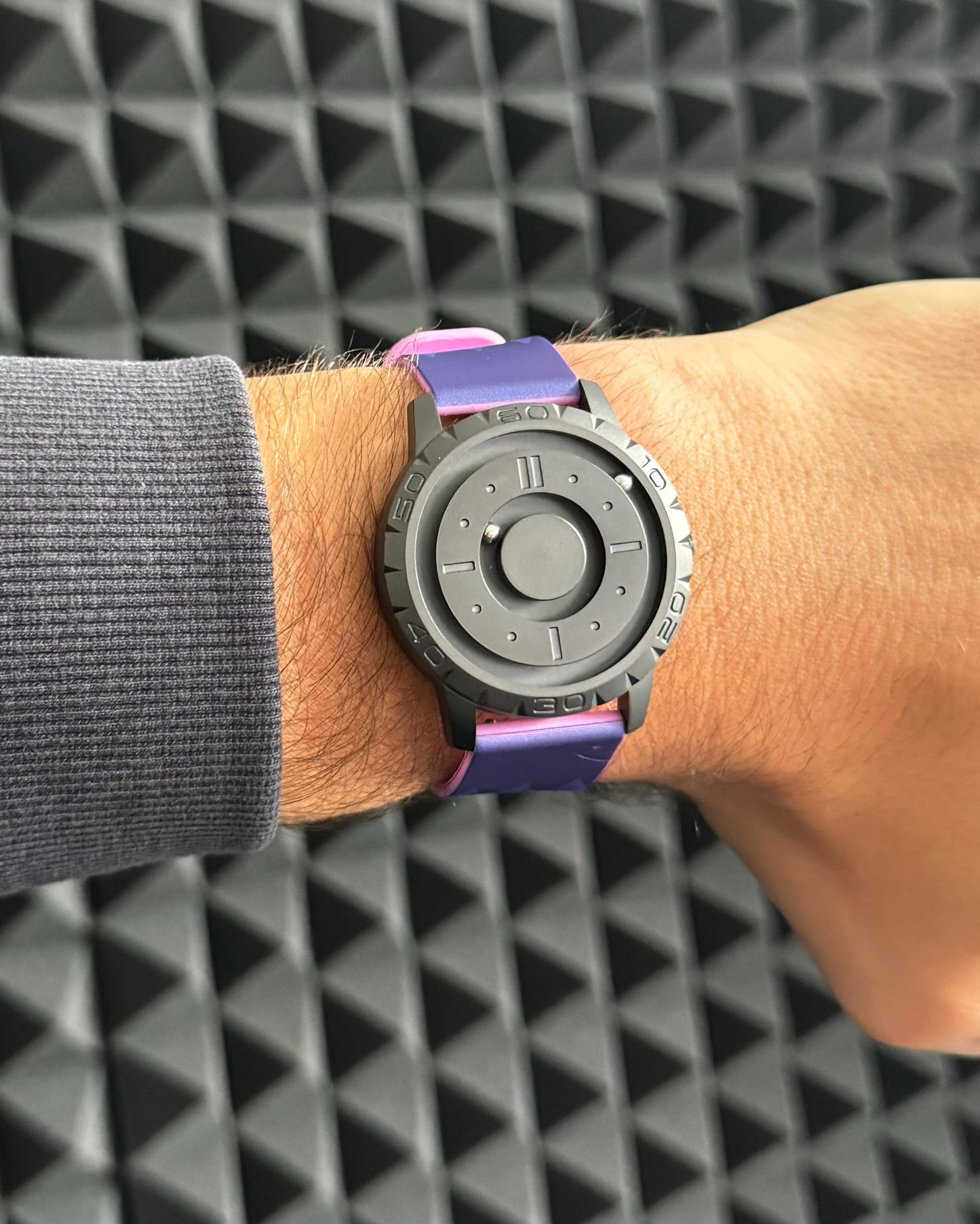 Magneto-Watch-Silikon-EM-Spezial-4