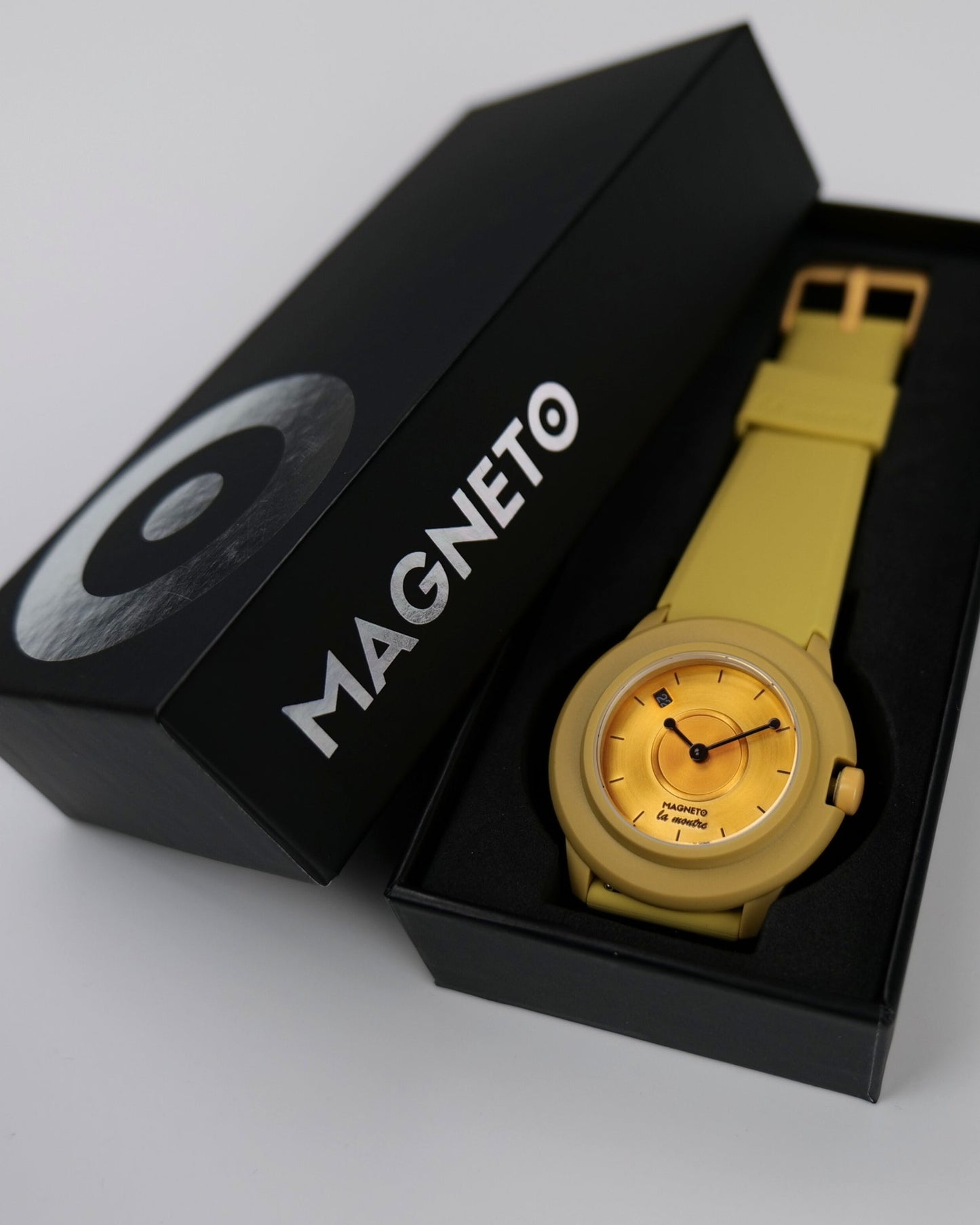 Scope-La-Montre-Yellow
