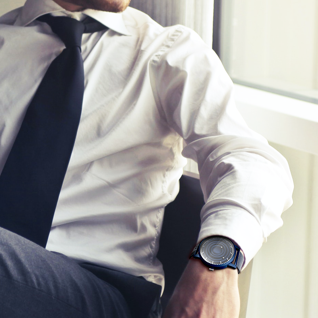 Magneto-Watch-Wave-Blue-Maschenarmband-Blau-Lifestyle-Mann