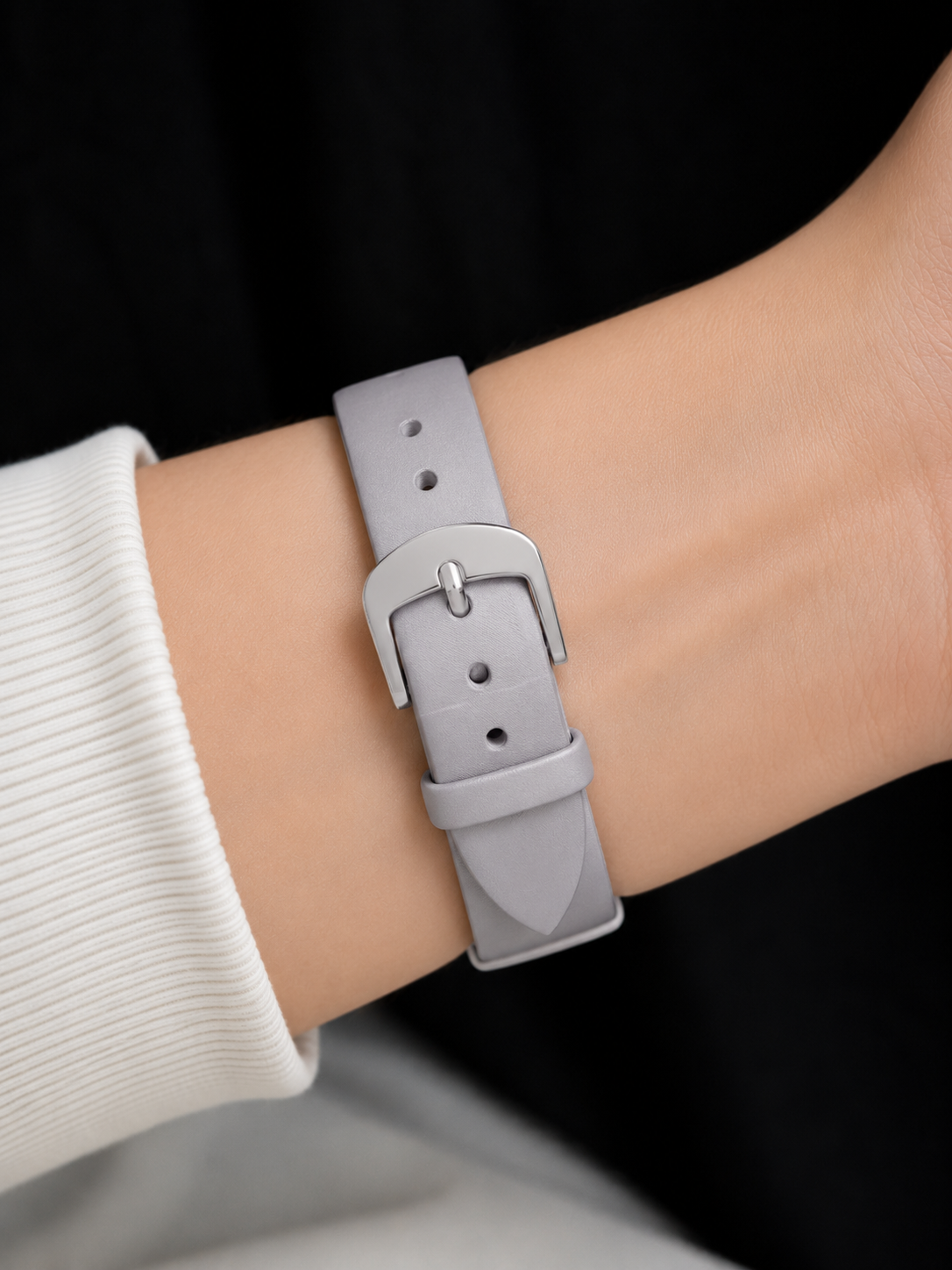 Armband-Satin-Leder-Silber_Lifestyle