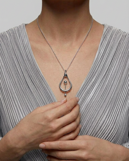 Float-Silver-Lifestyle-2