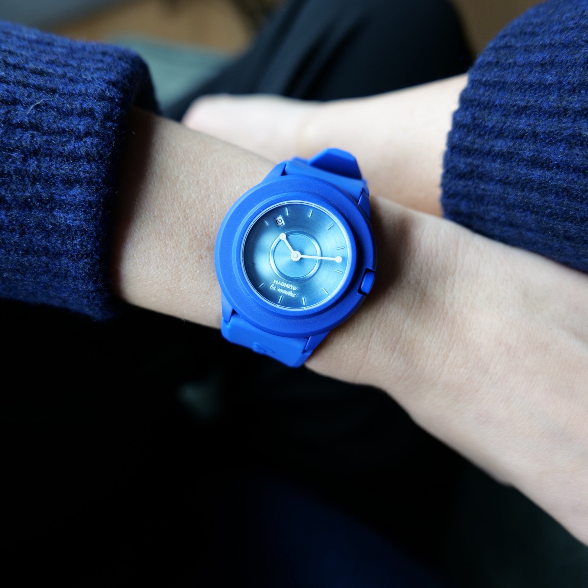 La-Montre-Blue-Female-1