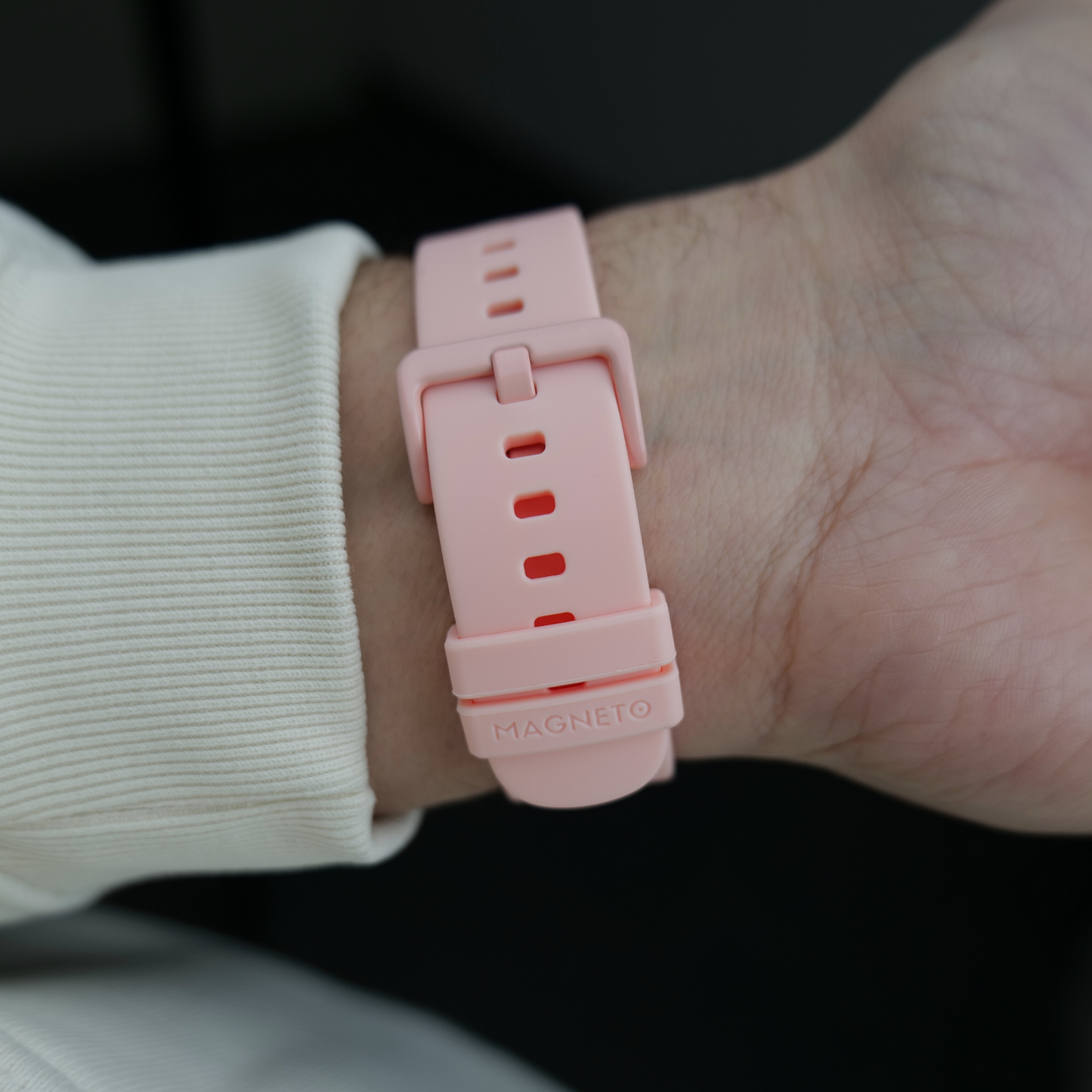 Magneto-Watch-Strap-Silicone-Blush-Pink-Lifestyle