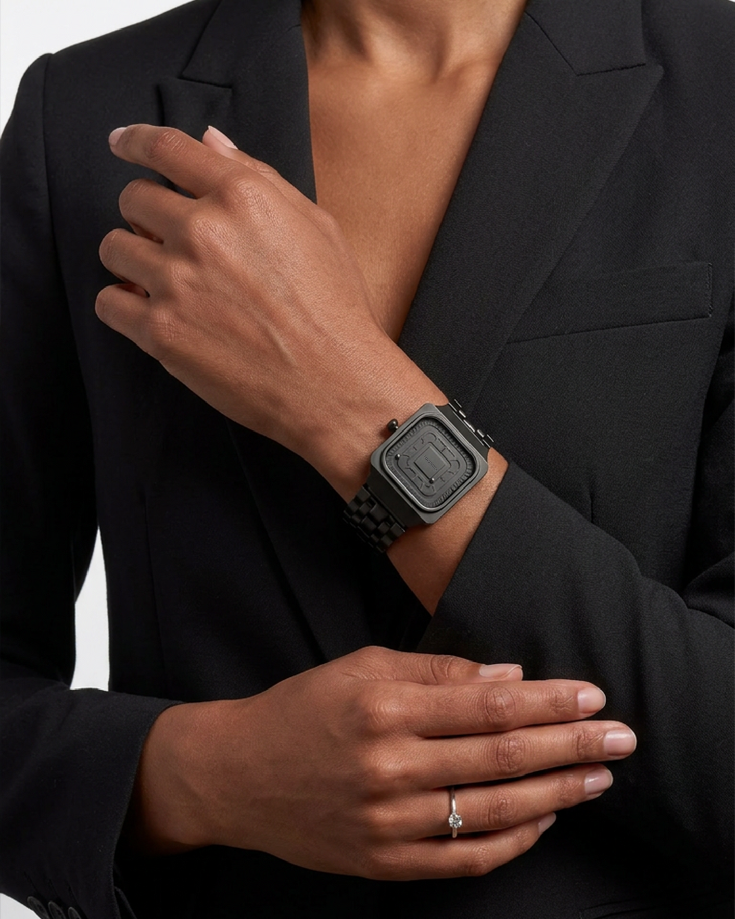 Square-Black-Lifestyle-Female