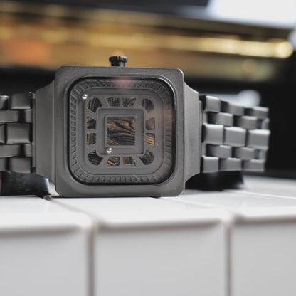 Square Resin Black