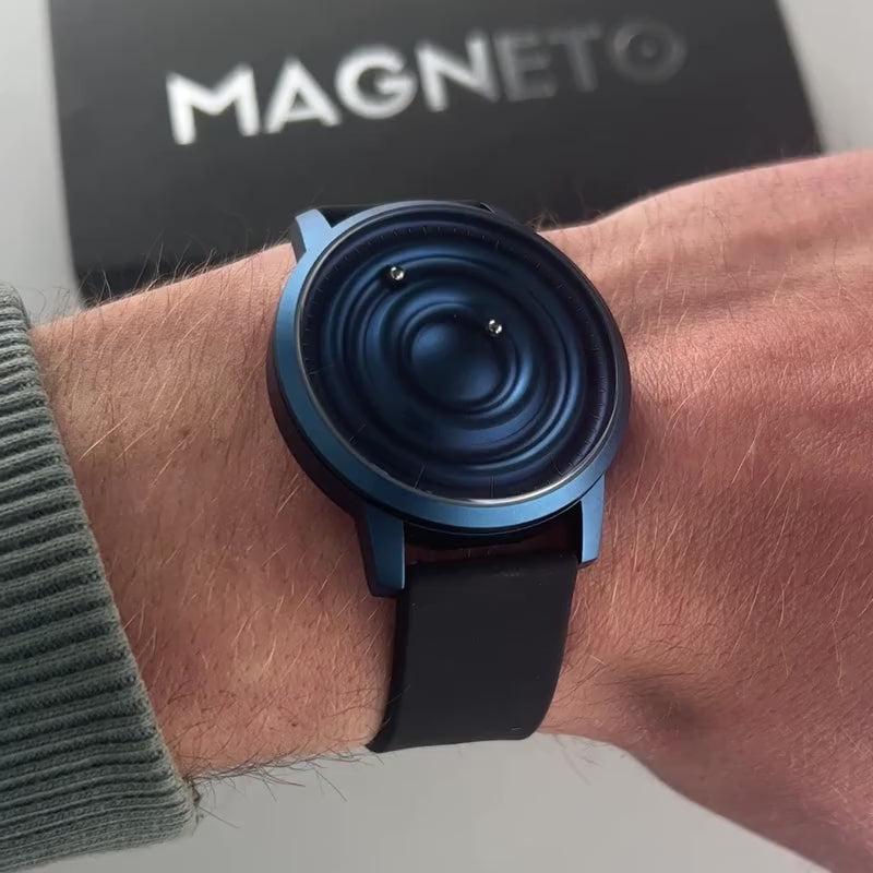 Magneto-Watch-Wave-Blue-Silikon-Schwarz-Handgelenk-Video