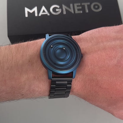 Magneto-Watch-Wave-Blue-Edelstahl-Schwarz-Handgelenk-Video